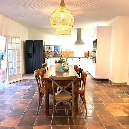 La 1777 Guest house